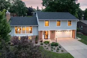 4812 Dunberry Ln, Edina, MN 55435 - Photo 3