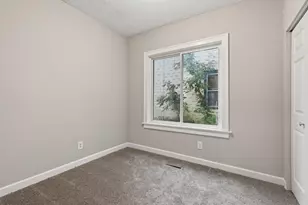 1177 Forest St, Saint Paul, MN 55106 - Photo 11