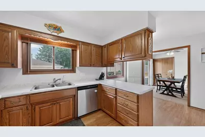 915 16 1/4 Street SE, Rochester, MN 55904 - Photo 7