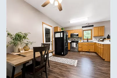 908 E Main Street, Dodge Center, MN 55927 - Photo 7