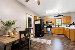908 E Main St, Dodge Center, MN 55927 - Photo 7