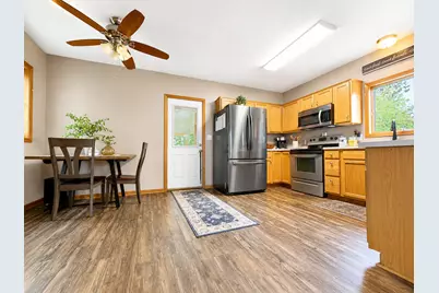908 E Main Street, Dodge Center, MN 55927 - Photo 3