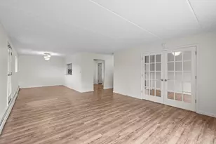 10411 Cedar Lake Rd, Minnetonka, MN 55305 - Photo 5