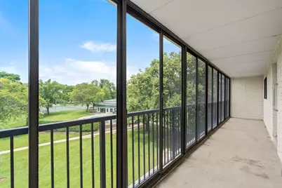 10411 Cedar Lake Road #419, Minnetonka, MN 55305 - Photo 25