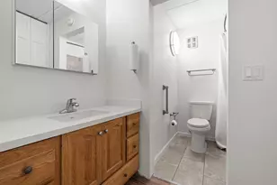 10411 Cedar Lake Rd, Minnetonka, MN 55305 - Photo 19