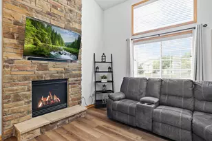 6610 Peony Ln N, Maple Grove, MN 55311 - Photo 5