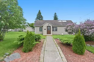 150 1st St, Duluth, MN 55810 - Photo 1