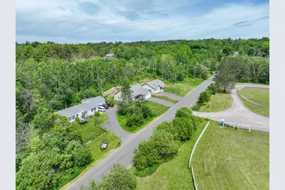 915 N Basswood Avenue, Duluth, MN 55811 - Photo 29