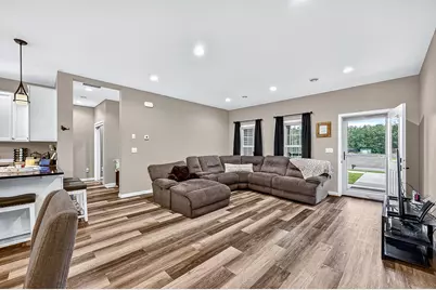 915 N Basswood Avenue, Duluth, MN 55811 - Photo 11