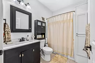 915 N Basswood Ave, Duluth, MN 55811 - Photo 23