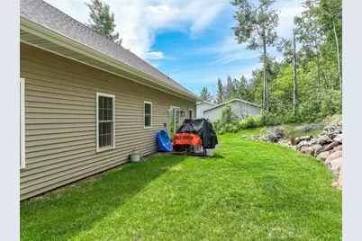 915 N Basswood Avenue, Duluth, MN 55811 - Photo 27