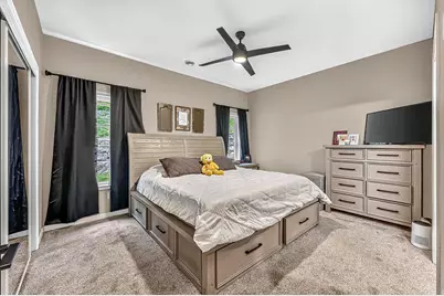 915 N Basswood Avenue, Duluth, MN 55811 - Photo 13