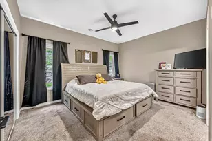 915 N Basswood Ave, Duluth, MN 55811 - Photo 13