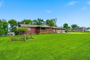 5037 22nd Ave SW, Owatonna, MN 55060 - Photo 5