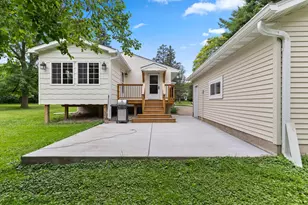 2020 Margaret St N, North Saint Paul, MN 55109 - Photo 53