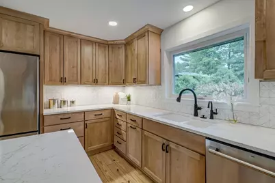 520 Glenbrook Avenue N, Oakdale, MN 55128 - Photo 29