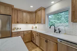 520 Glenbrook Ave N, Oakdale, MN 55128 - Photo 29