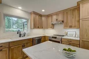 520 Glenbrook Ave N, Oakdale, MN 55128 - Photo 25