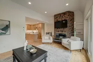 520 Glenbrook Ave N, Oakdale, MN 55128 - Photo 19