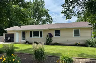 2722 Albion Ave, Fairmont, MN 56031 - Photo 1