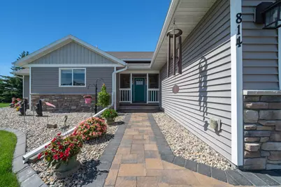 814 Curt Felt Drive, Alexandria, MN 56308 - Photo 3