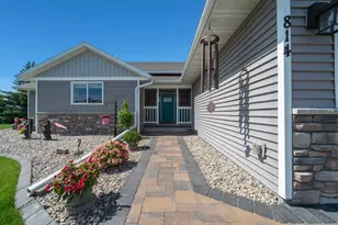 814 Curt Felt Dr, Alexandria, MN 56308 - Photo 3