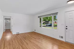 405 Orchid Ln N, Plymouth, MN 55447 - Photo 7