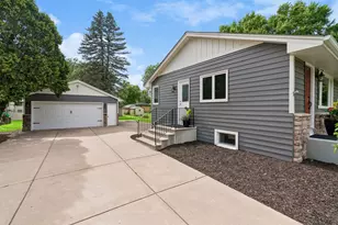 405 Orchid Ln N, Plymouth, MN 55447 - Photo 35