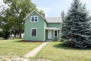 502 3rd Ave NW, Wilmont, MN 56185 - Photo 1