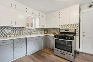 908 Sherburne Ave, Saint Paul, MN 55104 - Photo 7