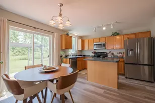 527 Summit Ln, Dundas, MN 55019 - Photo 5