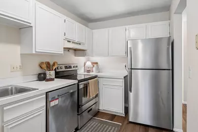 10731 Aquila Avenue S, Bloomington, MN 55438 - Photo 7