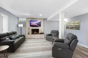8108 Ensign Curve, Bloomington, MN 55438 - Photo 23