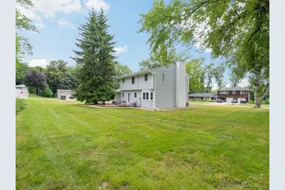8108 Ensign Curve, Bloomington, MN 55438 - Photo 29