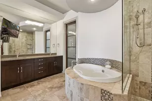 555 Oak Ridge Pl, Hopkins, MN 55305 - Photo 25