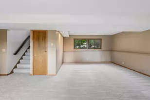 9721 Portal Dr, Eden Prairie, MN 55347 - Photo 33