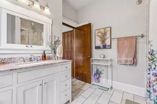 2417 Emerson Ave S, Minneapolis, MN 55405 - Photo 21