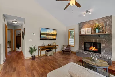 9040 E Sunrise Circle, Eden Prairie, MN 55347 - Photo 11