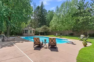 9040 E Sunrise Cir, Eden Prairie, MN 55347 - Photo 53