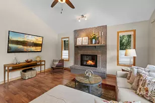 9040 E Sunrise Cir, Eden Prairie, MN 55347 - Photo 13