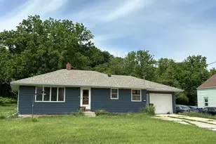 246 Grant Street S, Lake Benton, MN 56149 - Photo 1