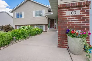 109 La Costa Ln, Mankato, MN 56001 - Photo 3