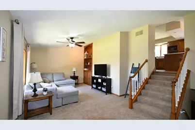 17910 Wedgewood Drive, Zumbrota, MN 55992 - Photo 5