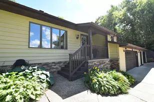 17910 Wedgewood Dr, Zumbrota, MN 55992 - Photo 3