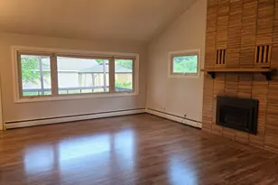 305 20th St NW, Austin, MN 55912 - Photo 7