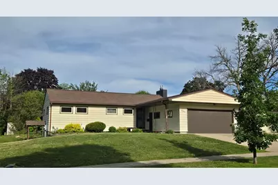 305 20th Street NW, Austin, MN 55912 - Photo 1