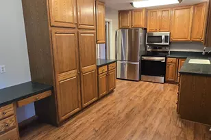 305 20th St NW, Austin, MN 55912 - Photo 11
