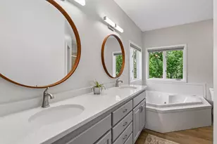 9125 Abbywood Rd, Chaska, MN 55318 - Photo 13