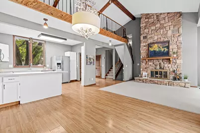 8955 Hilltop Drive, Saint Bonifacius, MN 55375 - Photo 5