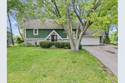 8955 Hilltop Drive, Saint Bonifacius, MN 55375 - Photo 3